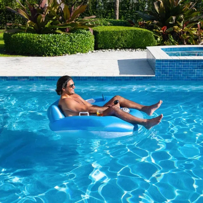 DriftWave™ – Motoriserad poolmadrass med joystick